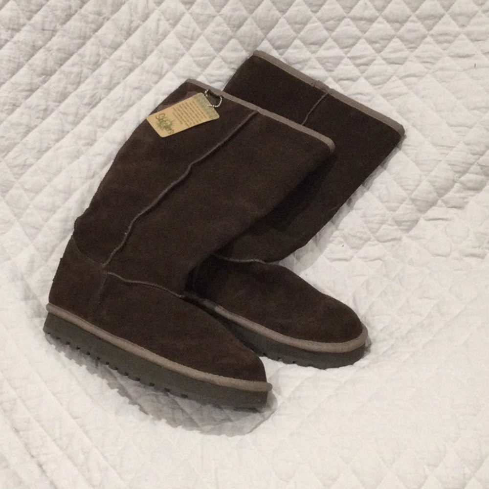 Skechers Australia tall brown suede boots NWT size 10